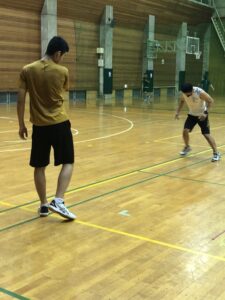 覚王山のパーソナルトレーニングジム FIT JAM バレーボール 出張フロアトレーニング_1