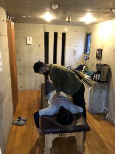 覚王山のパーソナルトレーニングスタジオFIT JAM マッサージの研修_1